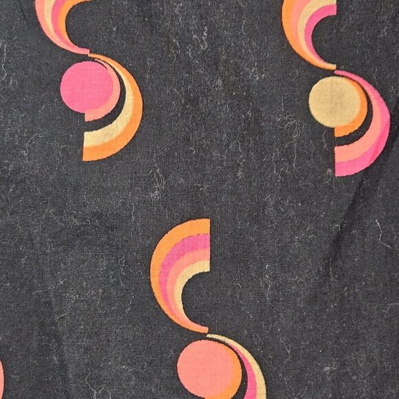 70s Womens Geometric Print Black Button Down Shirt - Picture 7 of 7